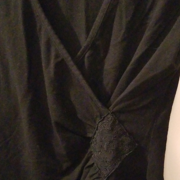 Top - Picture 2 of 3